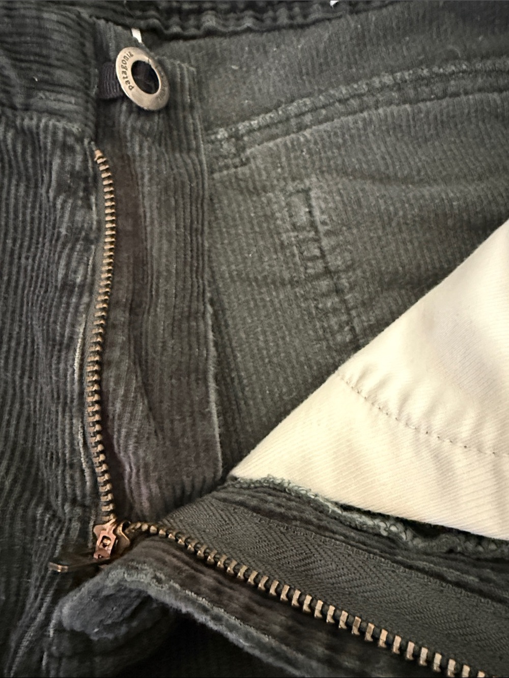 Women’s Patagonia corduroy size 8 - Picture 9 of 10